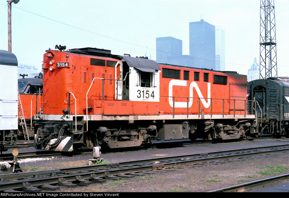 Canadian National RS18m #3154 Unit has HEP for TEMPO service